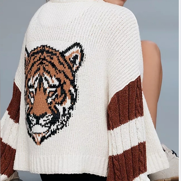Anthropologie Cable Knit Tiger Icon Zip-up Sweater. Zipper Front Cardigan. - Picture 4 of 11